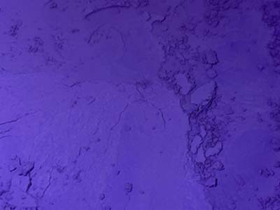 Óxido pigmentário de cor Violeta